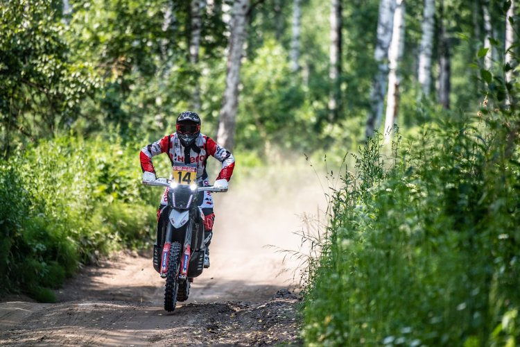 HERO MOTOSPORTS TEAM RALLY REGISTERS A PODIUM FINISH AT THE 2021 SILK WAY RALLY.