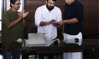 Mohanlal launches Kerala Tourism’s mobile app.pi