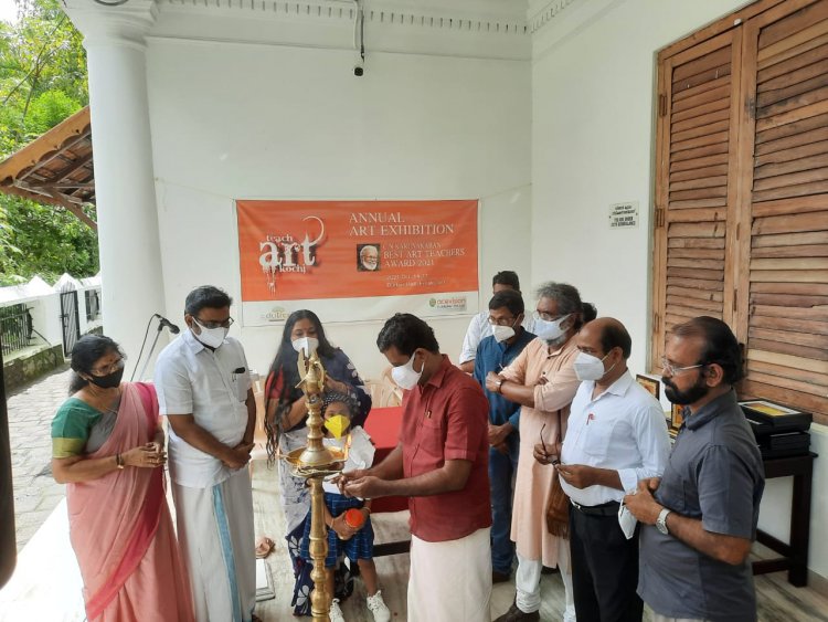 Cochin Mayor. Adv. M Anilkumar inaugurated the Annual Art exhibition 2021 by Art Teachers Organised by Teach Art Kochi at Durbar hall