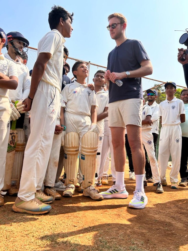 AAMCHI MUMBAI WELCOMES CRICKET LEGENDS STEVE SMITH AND STUART BROAD THANKS TO STAR SPORTS’ STAR NAHI FAR INITIATIVE